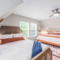 2BR apartment - cute, cozy, convenient