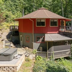 Round Treehouse-Style Home | Hot Tub + Fire Pit