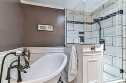 East AVL, 7 miles to Downtown, Game Room, Hot Tub - Image 2