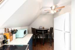 2BR apartment - cute, cozy, convenient - Image 5