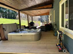 N. Asheville 5BR Retreat: Hot Tub, Fire Pit - Image 4