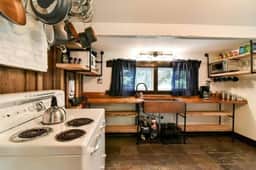 Cozy Creekside Cabin w/sauna and hot tub! - Image 4