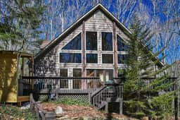 Asheville Cabin Retreat: Hot Tub, Fireplace - Image 2