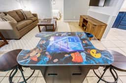 Spacious home with hot tub, fire pit & games - Image 2