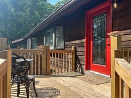 Farm Suite, King bed, overlooking horse pasture! - Image 4
