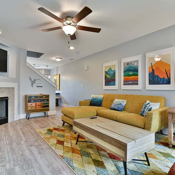 Mtn View Townhome, Sleeps 8 - Image 1