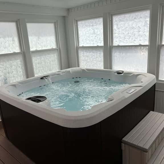 Asheville Hideaway: Hot Tub & Trail Access - Image 1