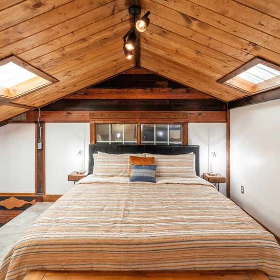 Spacious Barn Apt w/ King Bed - Image 1