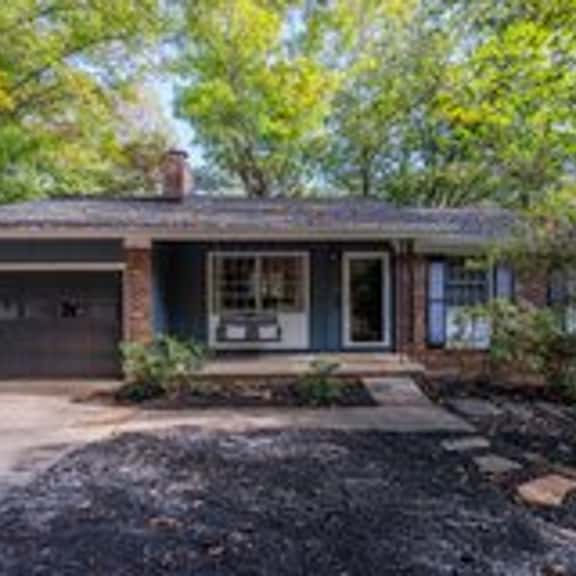 Sleeps 16 · 13 Min to Downtown · Hot Tub & Arcade - Image 1