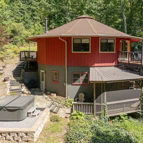 Round Treehouse-Style Home | Hot Tub + Fire Pit - Image 1
