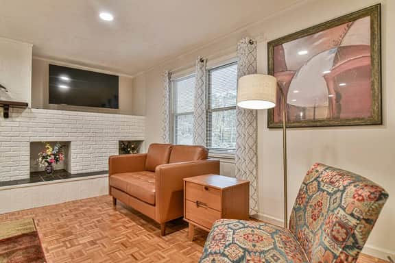 Asheville Haven: Serene 4BR Retreat with Hot Tub - Image 3