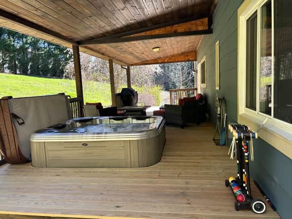 N. Asheville 5BR Retreat: Hot Tub, Fire Pit - Image 4