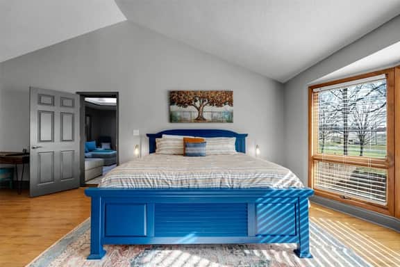 Asheville Farm Retreat, hot tub, King bed, firepit - Image 4