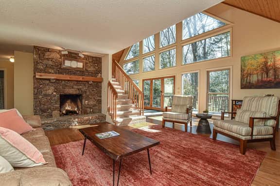 Camby Cabin: Sleeps 14, Hot Tub, Dogs Welcome - Image 2