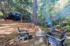 Spacious home with hot tub, fire pit & games - Image 4
