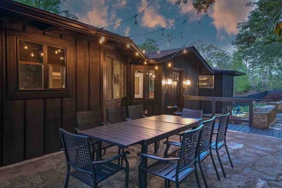 Charming Vintage Asheville Haven-6 beds, 3 baths - Image 3