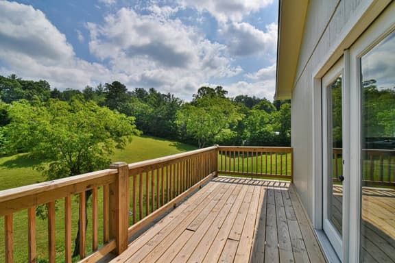 Asheville Oasis: Luxury Retreat, Hot Tub & Games - Image 1