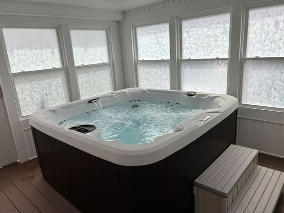 Asheville Hideaway: Hot Tub & Trail Access - Image 1