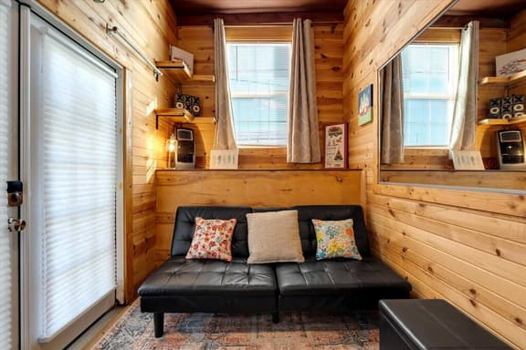 Farm Stay Tiny House with King Bed & Fire Pit - Image 1