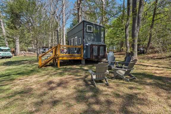NEW 2 bed tiny home on the farm - Image 1